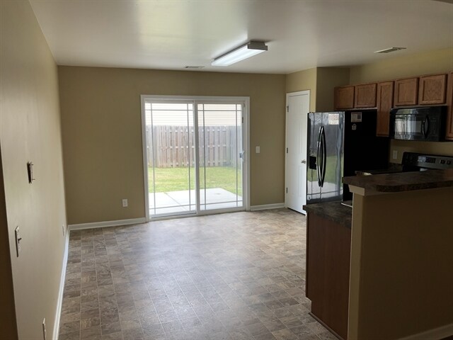 Foto del edificio - 40 Old Mill Rd