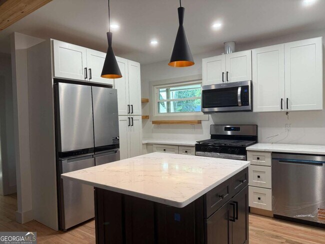 Foto del edificio - 493 Sybil Ln SE