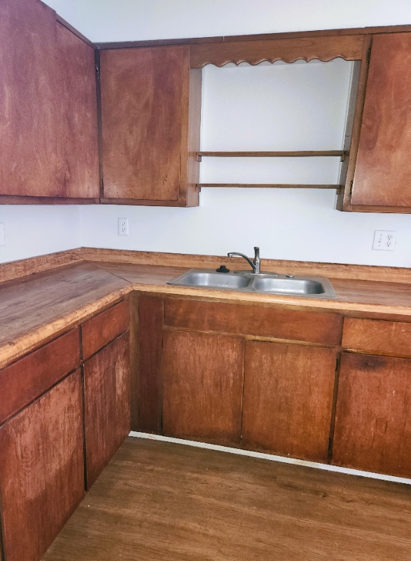 Building Photo - 516 Lewis Ave SE