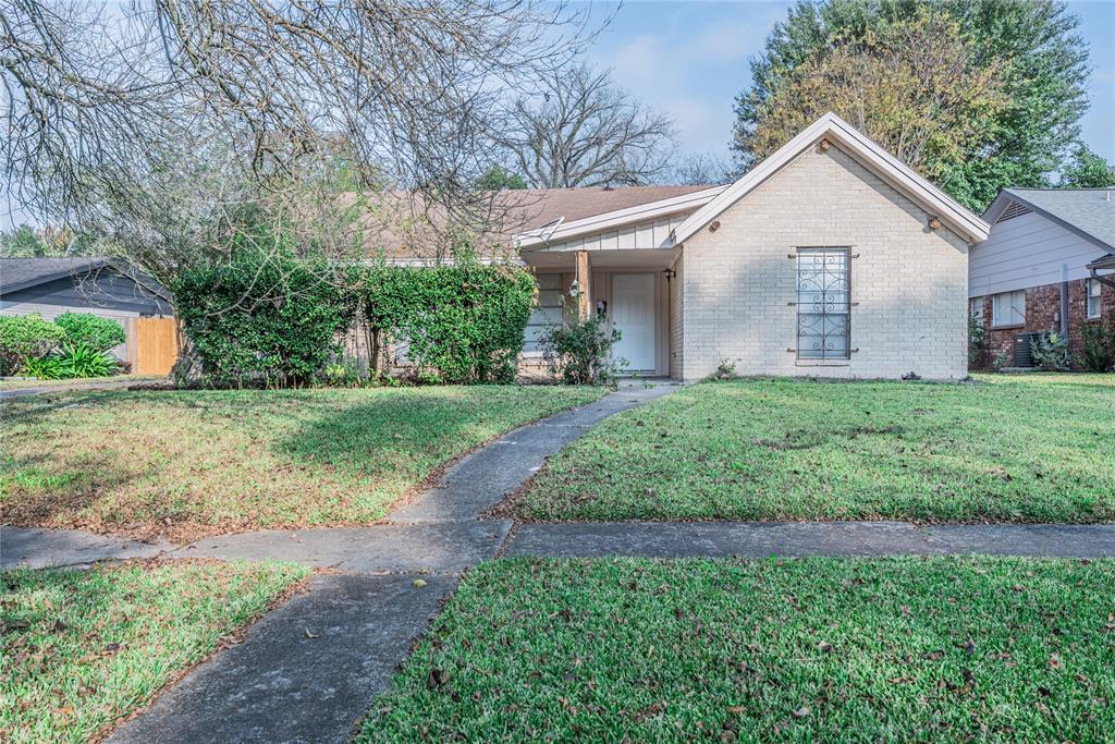 5206 Trail Lake Dr, Houston, TX 77045 House Rental in Houston, TX
