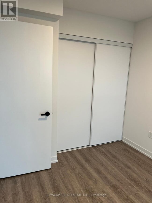 Building Photo - 195 Commerce St