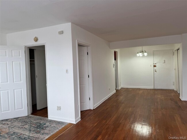Building Photo - 108-49 63rd Ave