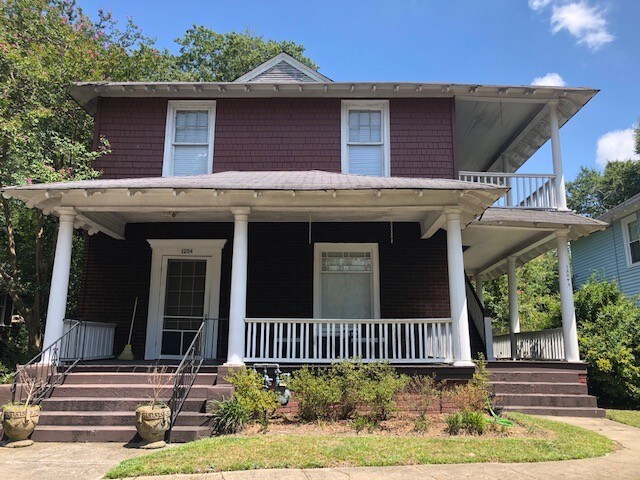 Primary Photo - 1204 Woodrow St