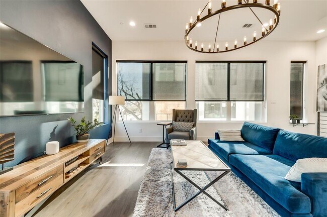 Foto del edificio - 2319 Kirby St