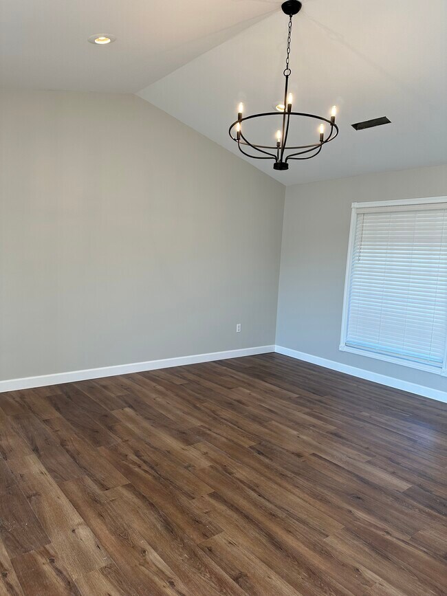 Foto del edificio - 190 Scarlet Oak Dr.