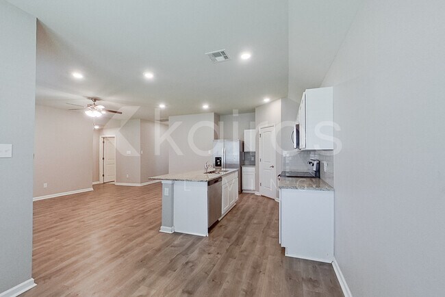 Foto del edificio - 200 Yardley Ct