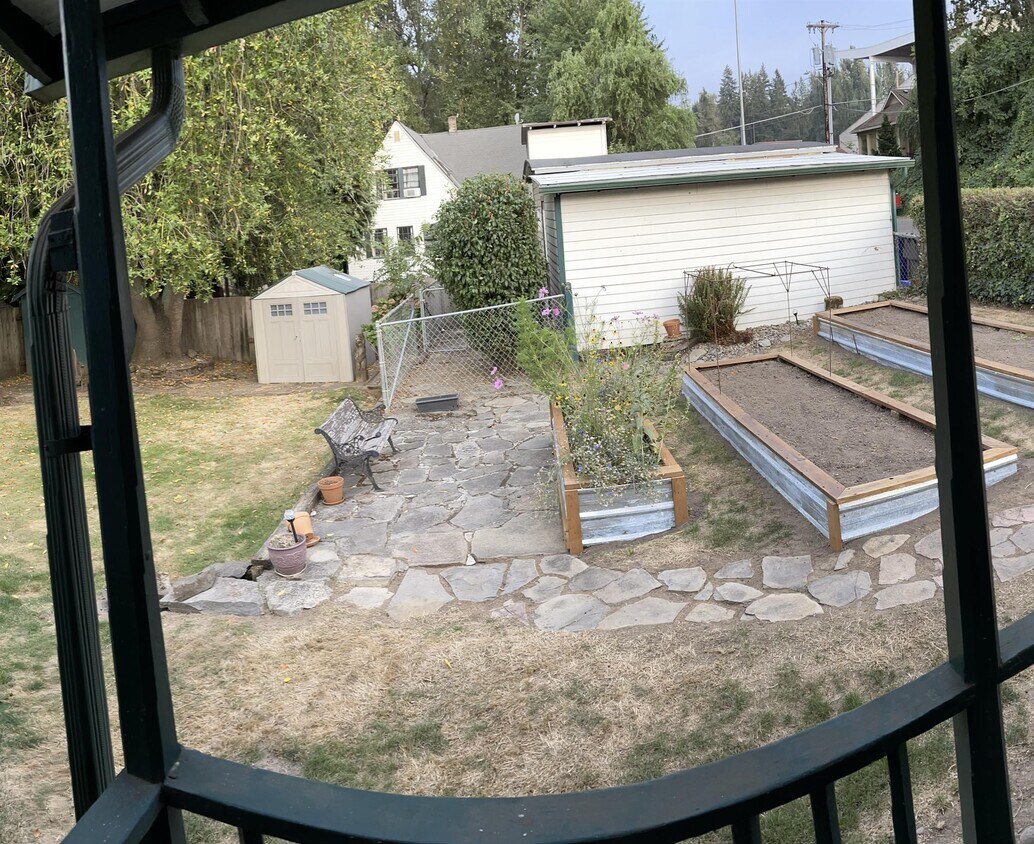 Primary Photo - 1402 Jackson St