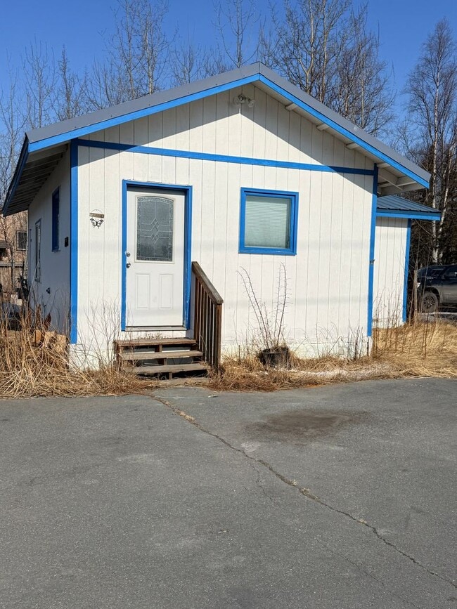 Building Photo - 1678 N Williwaw Way