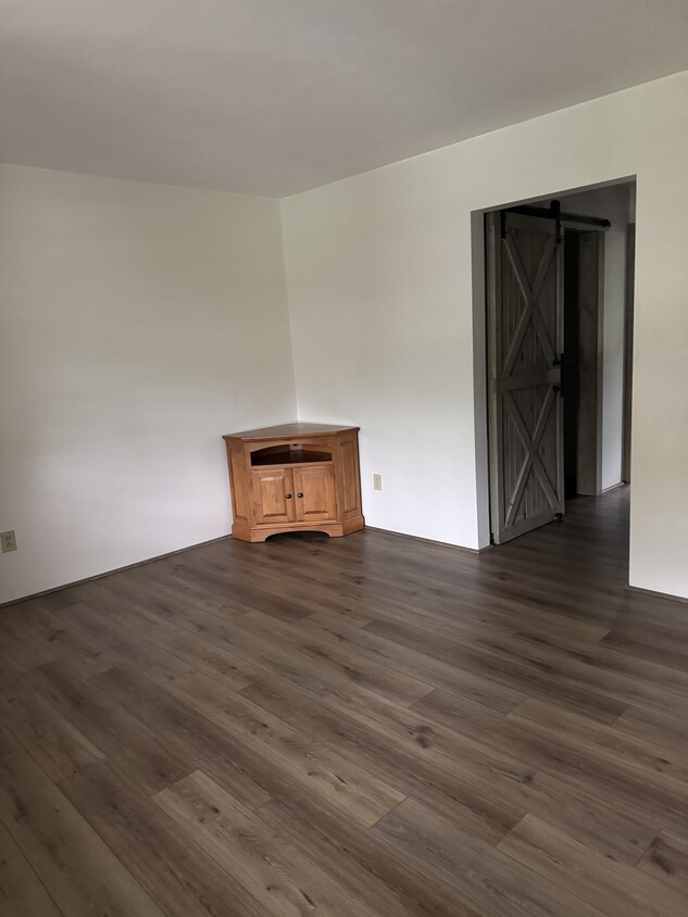 Foto principal - 2620 Stoneybrook Rd