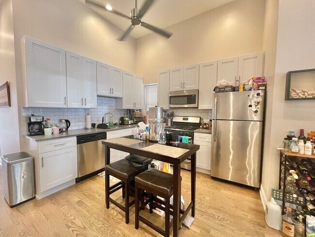 Foto del edificio - 2135 W 19th St