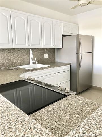 Building Photo - 1200 NE Miami Gardens Dr  301W