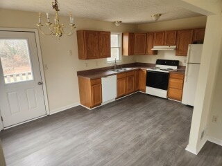 Foto del edificio - Limited-Time Offer: Apply by May 15th and get your lease signing fee waived—up to $299 in savings...