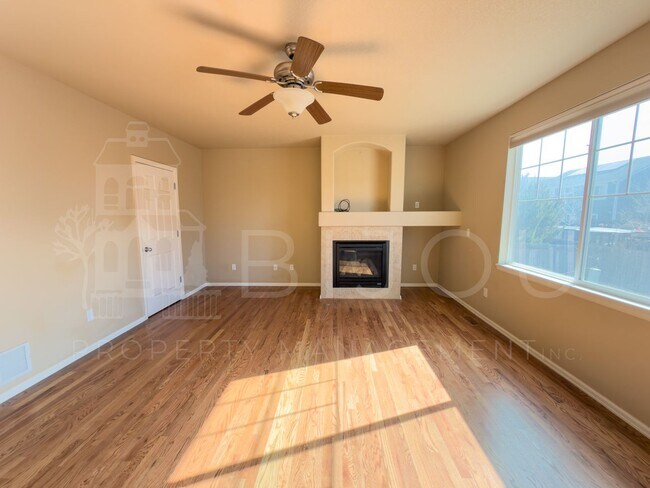 Foto del edificio - Corner Lot Home