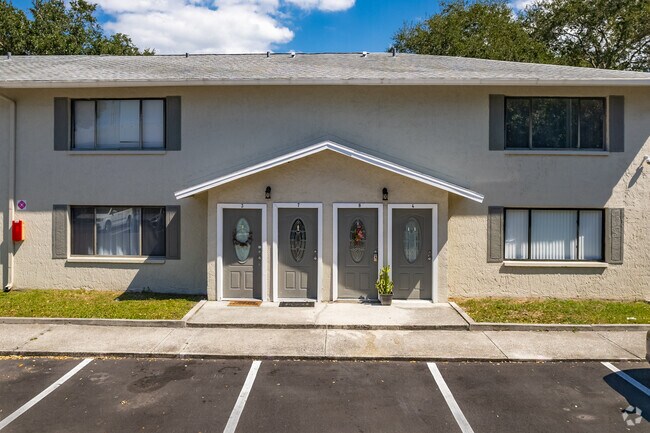 1409 Alpine Rd, en Clearwater, FL - Alpine