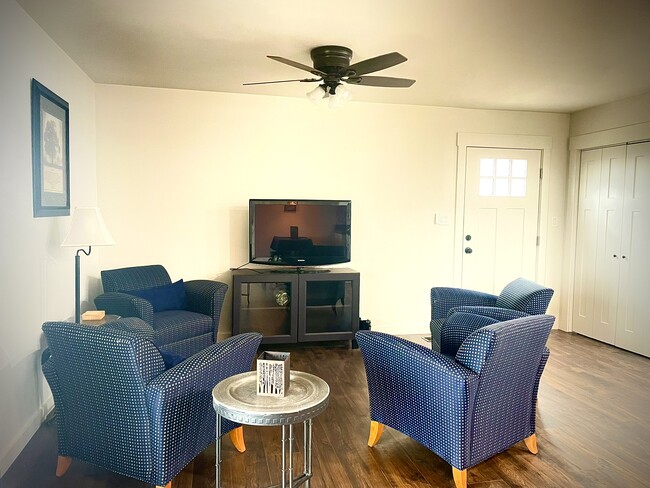 Building Photo - 650 Dogwood Trail