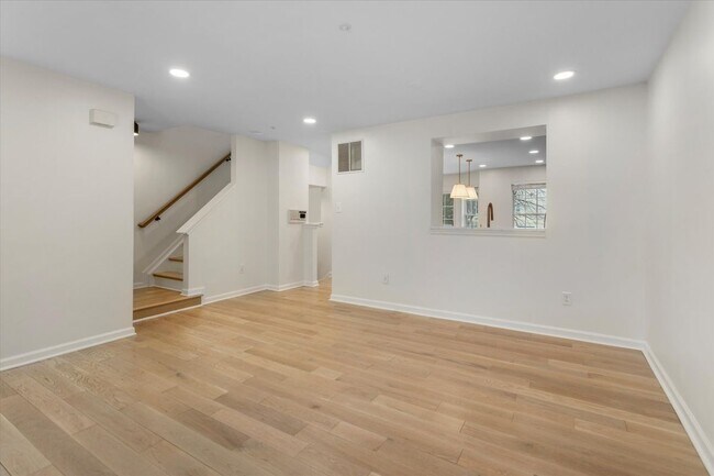 Building Photo - 6105 Starburn Path