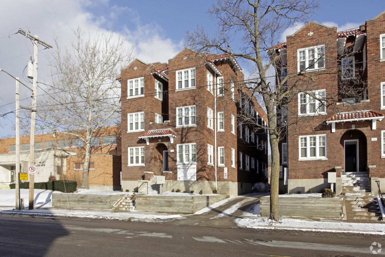 Primary Photo - 730-736 Madison Ave SE