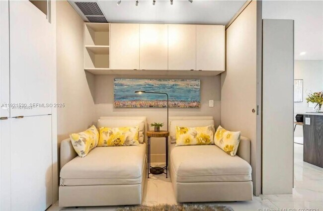 Foto del edificio - 3131 NE 7th Ave