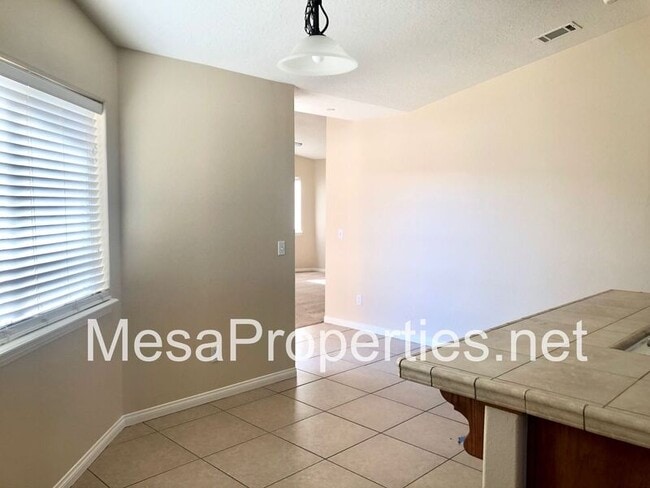 Building Photo - 325 Del Rosa Rd