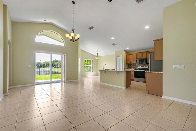 Foto del edificio - 12608 Iris Lake Dr