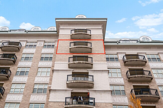 Building Photo - 50 N Plum Grove Rd