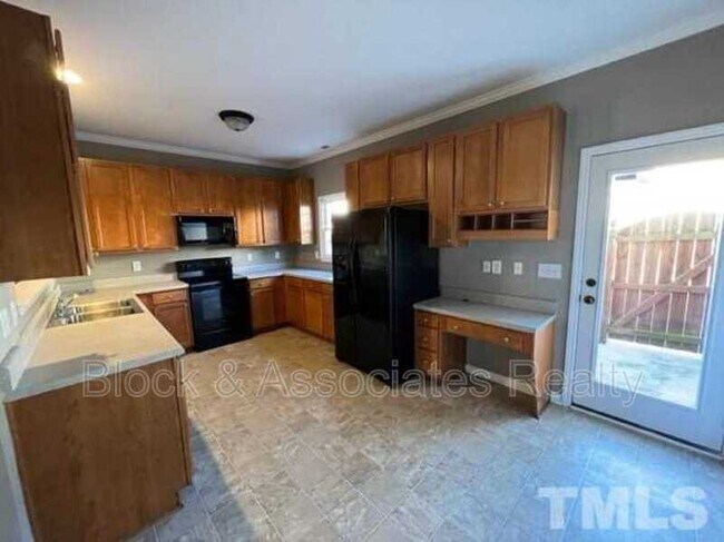 Building Photo - 1111 Bungalow Park Dr