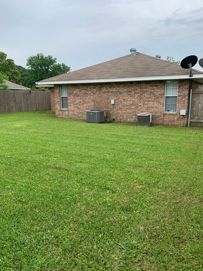 Foto del edificio - 1846 Lee Dr