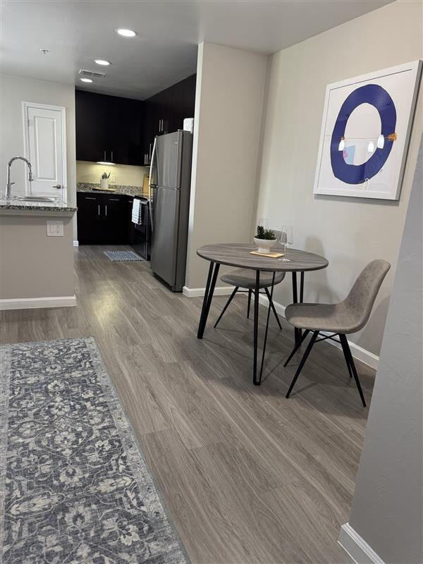 Building Photo - Evergreen Estero