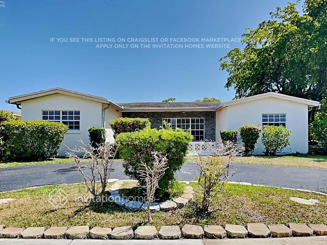 Foto principal - 4480 NW 43rd Ct