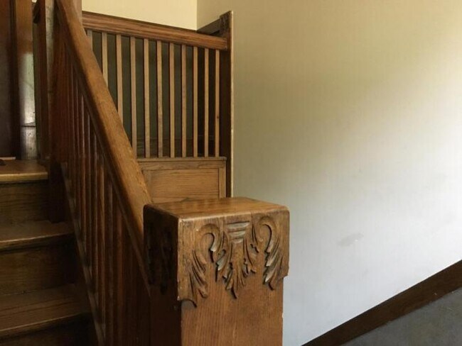 Building Photo - 3 bedroom in Chicago IL 60641