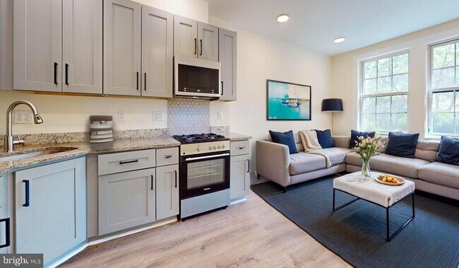 Foto del edificio - 1821 T St NW