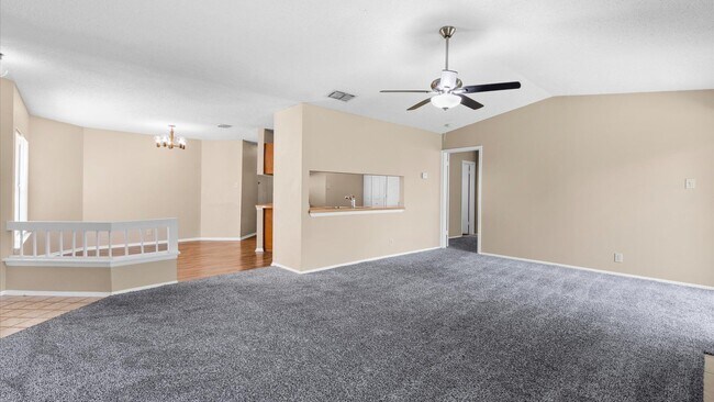 Foto del edificio - 7322 Mystery Ridge Dr