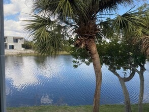 Building Photo - 16639 Hemingway Dr