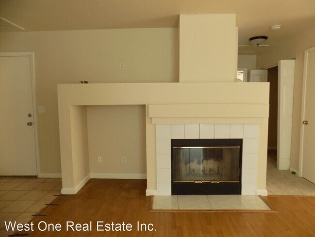 Foto del edificio - 3 br, 2 bath House - 1285 Delores Ln
