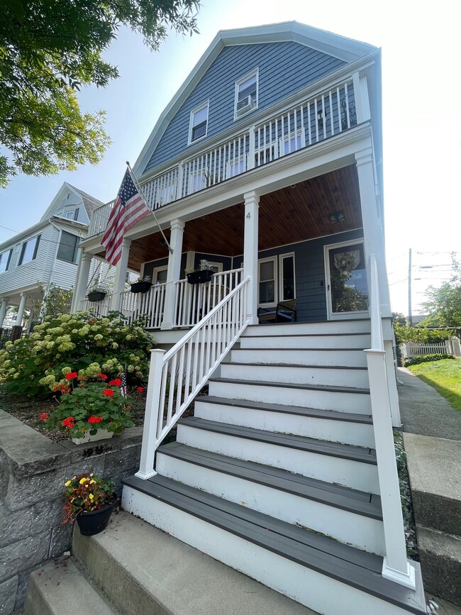 Building Photo - 4 Ossipee Rd