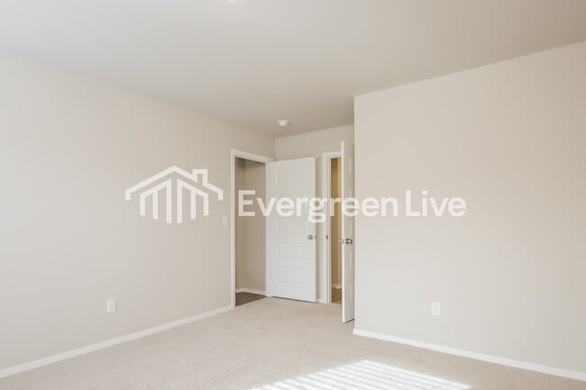 Foto del edificio - 2575 E Meramec St