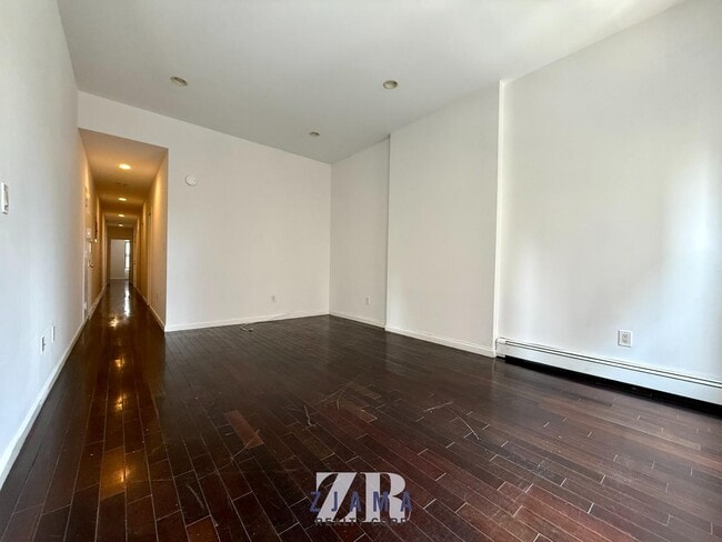 Foto del edificio - 461 DeKalb Ave