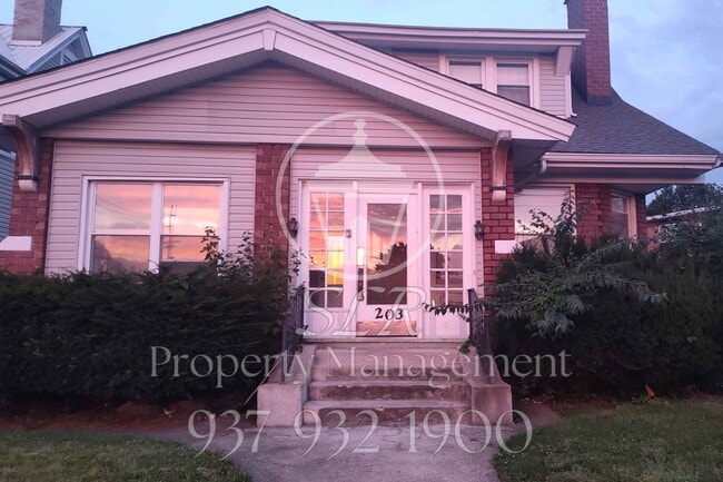 Photo - 203 S Broad St Townhome