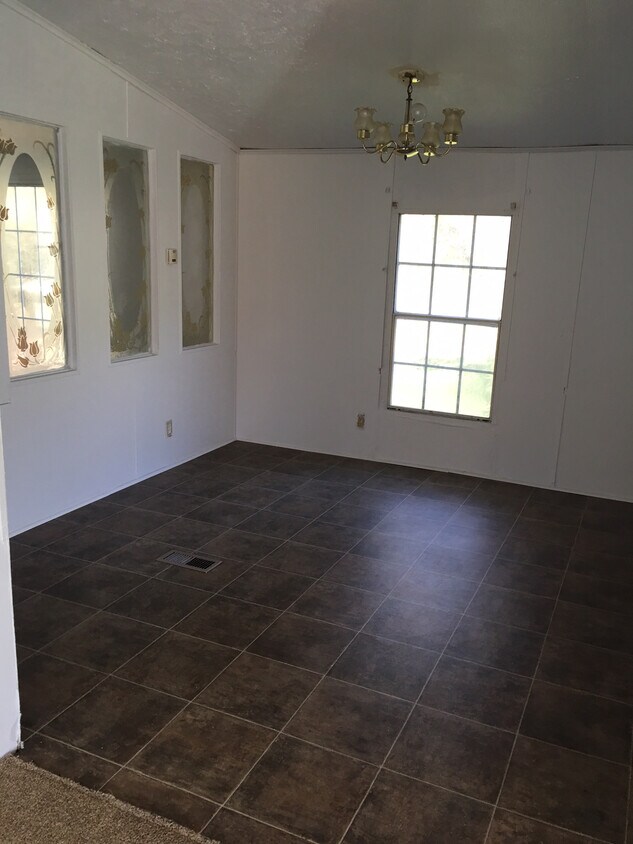 Primary Photo - 151 Restwood Pl