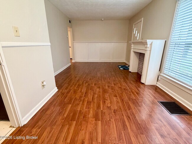 Foto del edificio - 2632 Alanmede Rd