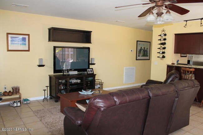 Foto del edificio - 714 14th Ave S