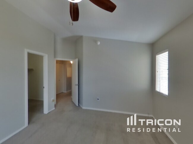 Foto del edificio - 17365 N Cave Creek Rd