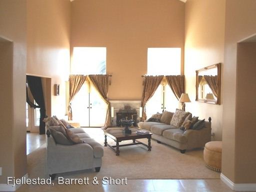 Building Photo - 15533 Harrow Ln