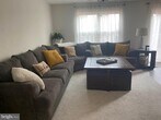 Foto principal - 8501 Adventure Ct
