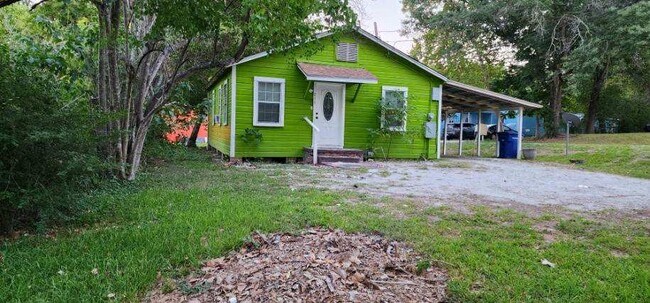 Foto del edificio - 219 University Ave