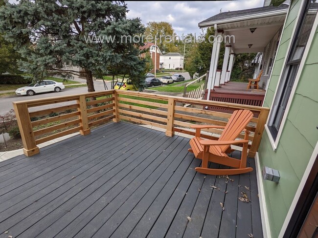 Building Photo - Beautifully renovated 2 bdr 2 ba house