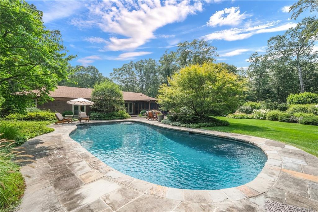 Foto principal - 36 Cedar Hill Rd