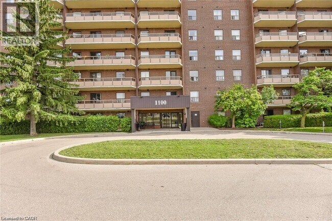 Photo du bâtiment - 1100 Courtland Ave E