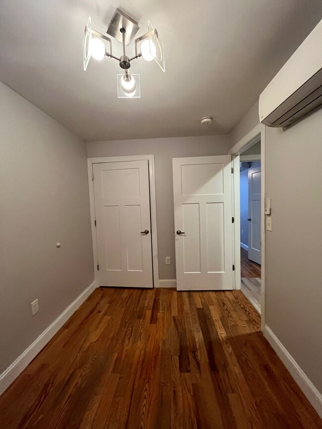 Building Photo - 41 Clifton Pl