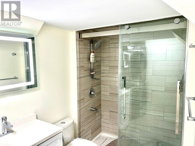 Photo du bâtiment - 24 Yardmaster Dr